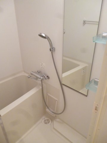 バス・シャワールーム　バス※別部屋参考写真
