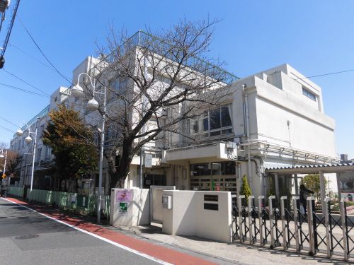 小学校　品川区立浜川小学校（小学校）まで735m