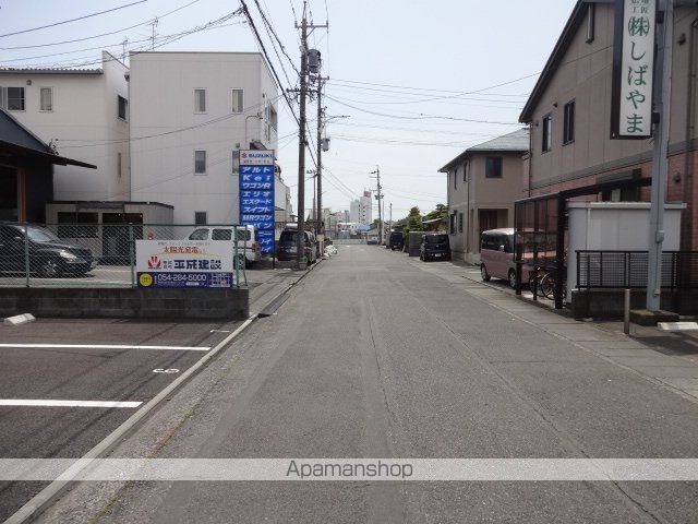 その他　前面道路（その他）まで5m