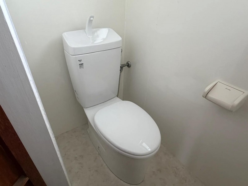 フローレンス片縄のトイレ写真