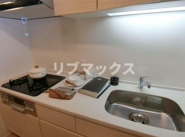 キッチン　家具等は付帯しません