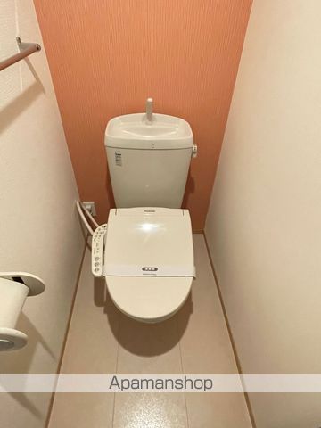 ＪＲ東海道本線 浜松駅 バス乗車時間：30分 最寄りバス停で下車 徒歩10分 2階建 築15年のトイレ写真
