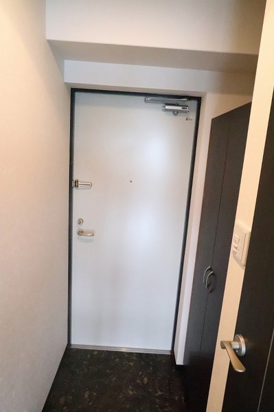 玄関　※別号室のお部屋です