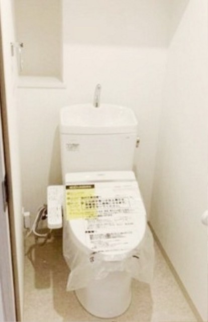 トイレ　同仕様参考写真