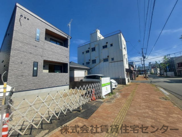 建物外観　建築中