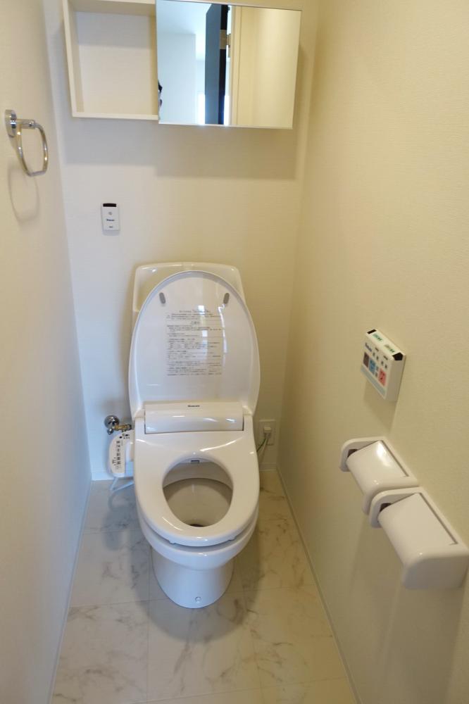 ＪＲ中央線 日野駅 徒歩8分 2階建 築5年のトイレ写真