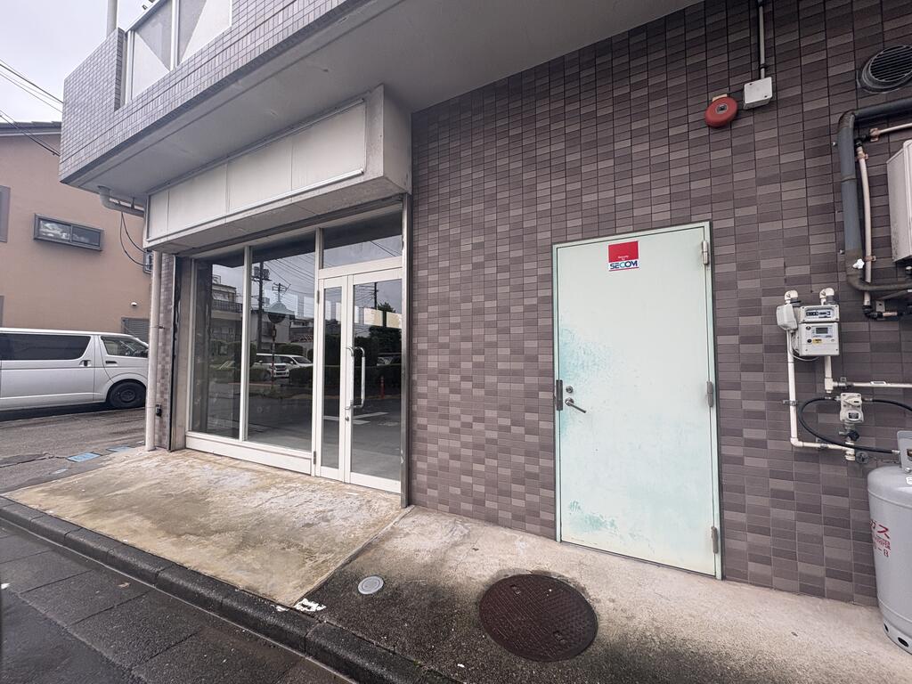 東武伊勢崎線 竹ノ塚駅 バス乗車時間：7分 最寄りバス停で下車 徒歩1分 5階建 築31年のその他写真
