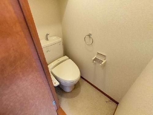 レオパレスパワーハウスのトイレ写真