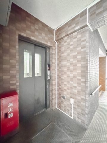 ＪＲ京浜東北線 南浦和駅 徒歩10分 8階建 築25年の外観写真