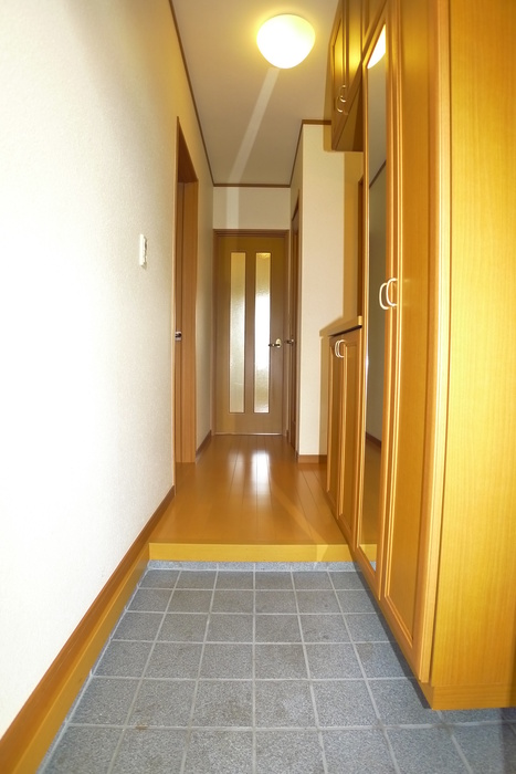 レグルスの玄関写真