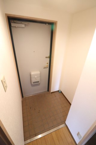 コアロード千里の玄関写真