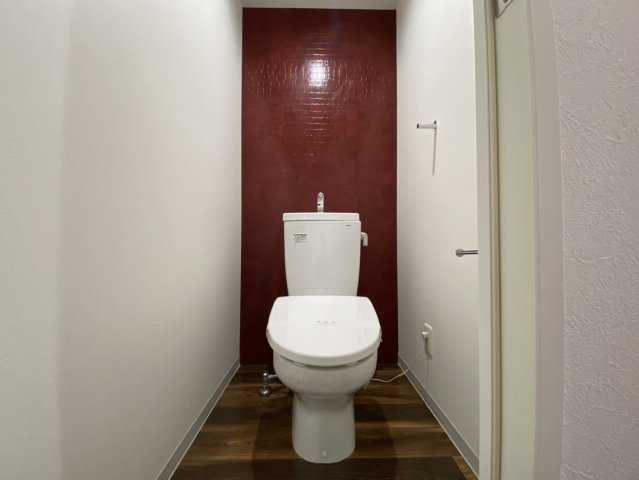 トイレ　清潔感のあるトイレです