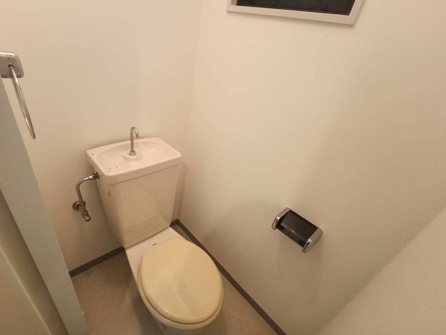 OURAIビルのトイレ写真