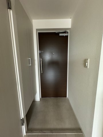 玄関　落ち着いた玄関です