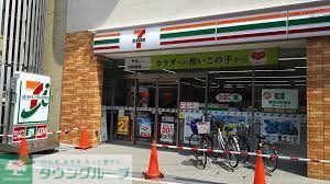 コンビニ　セブンイレブンJR東淀川駅西口店（コンビニ）まで170m