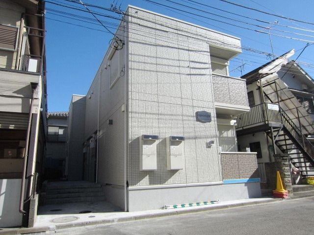 建物外観　★2015年 1月築のお部屋です★