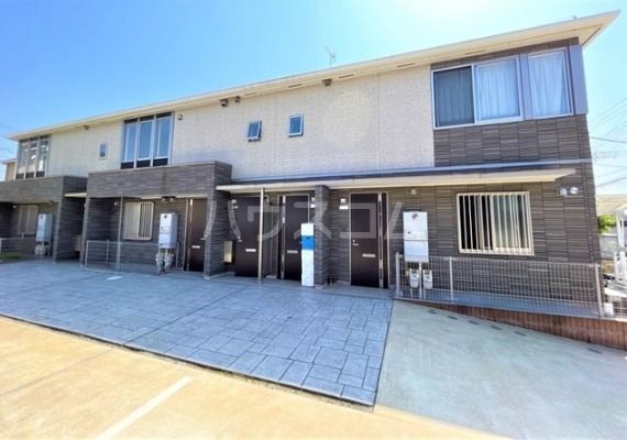 小田急江ノ島線 善行駅 徒歩36分 2階建 築8年の外観写真
