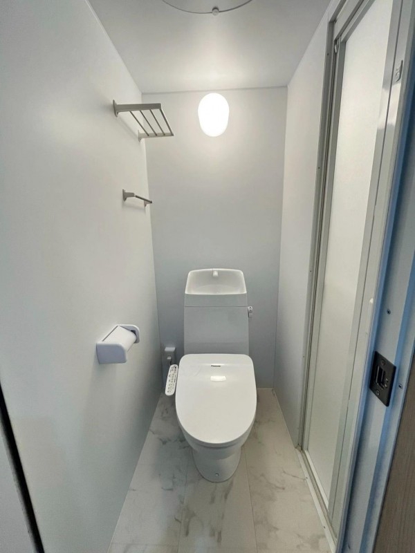阪急京都線 摂津市駅 徒歩10分 6階建 築40年のトイレ写真
