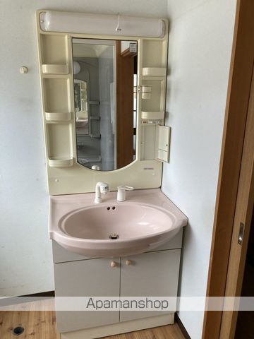 御殿山町白滝貸家の内装写真