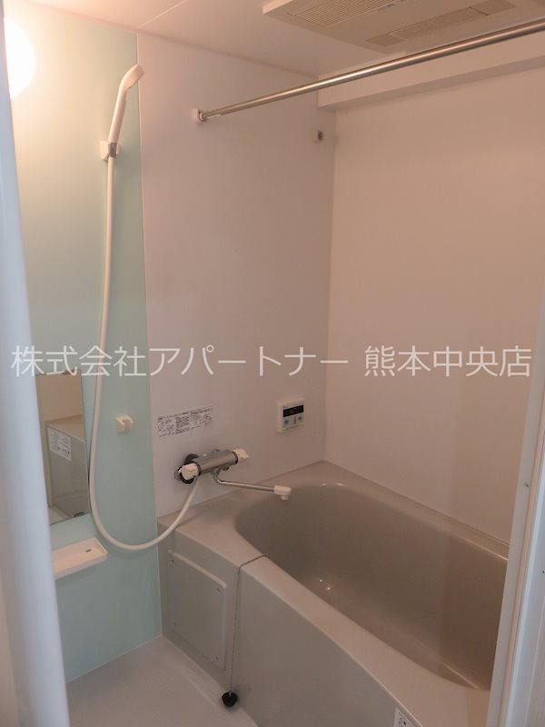 バス・シャワールーム　お洒落な浴室空間☆