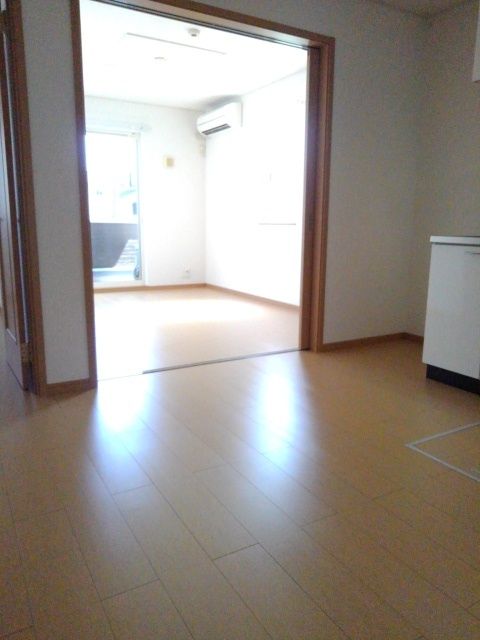 グランフォーレIIの居間写真