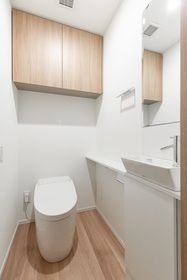 トイレ　コンパクトで使いやすいトイレです