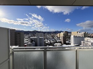 【ＰＲＩＭＥ　ＵＲＢＡＮ札幌医大前の眺望】