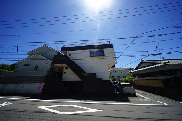 下関市一の宮住吉のアパートの建物外観