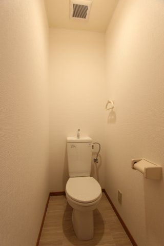 【クリスタル円明のトイレ】
