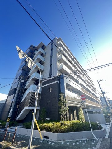 【エスリード大阪クレストコートの建物外観】