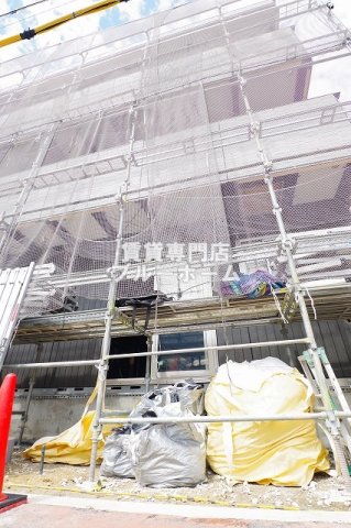 大阪市住吉区長居のアパートの建物外観