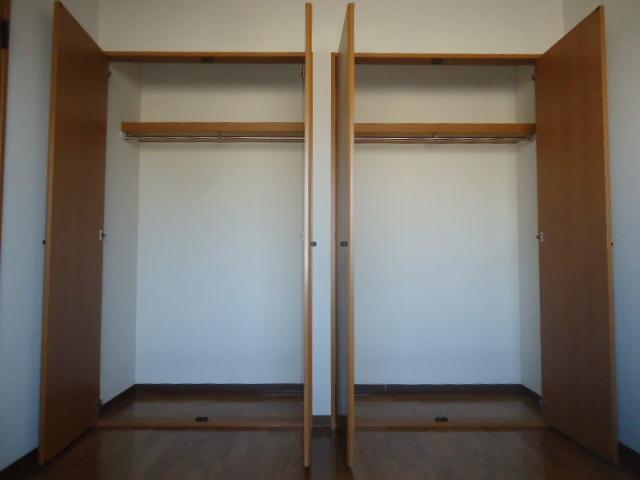 収納　北洋室収納