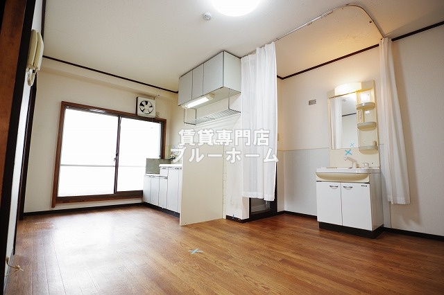 居室・リビング　リビング約8帖！