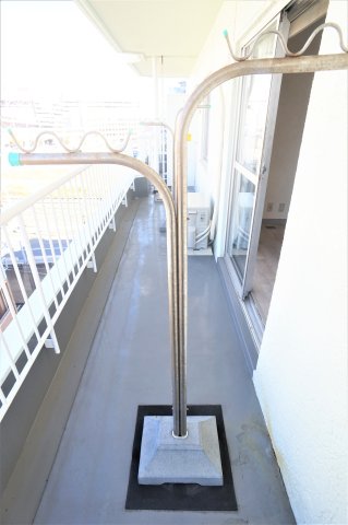 バルコニー　日当たりの良いバルコニーは洗濯物も良く乾きますね