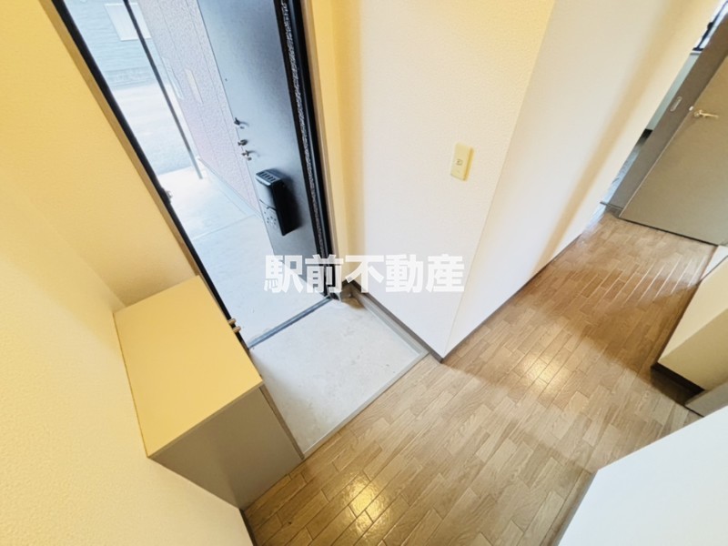 玄関　下駄箱ついてます