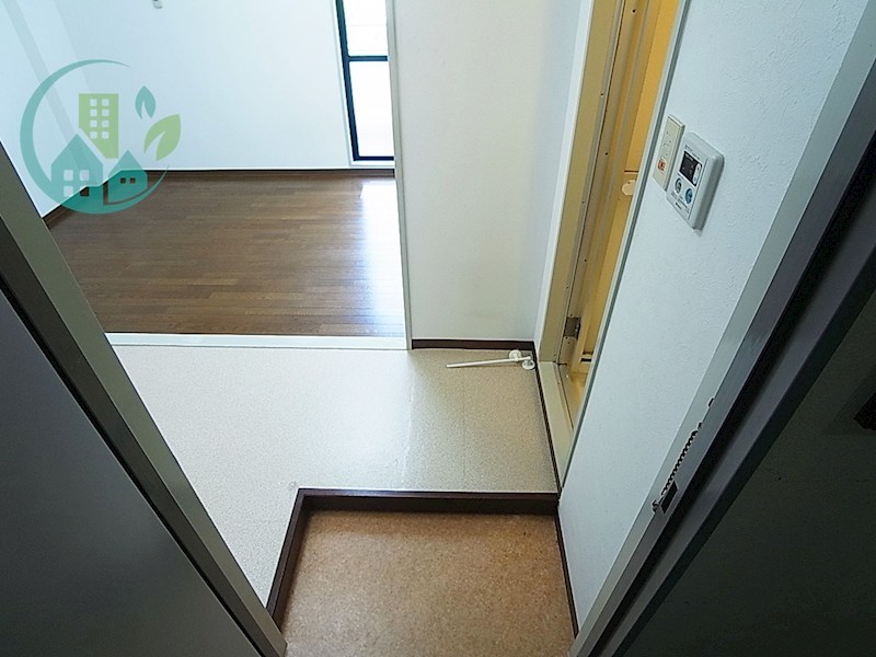 玄関　三景マンション(J：COM 320M ネット無料)