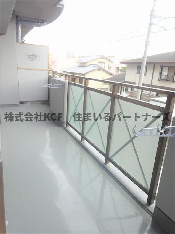 バルコニー　開放的で明るい空間を演出してくれるバルコニーです