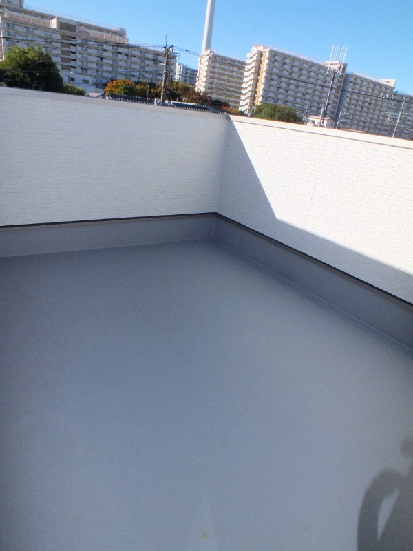 バルコニー　現況優先