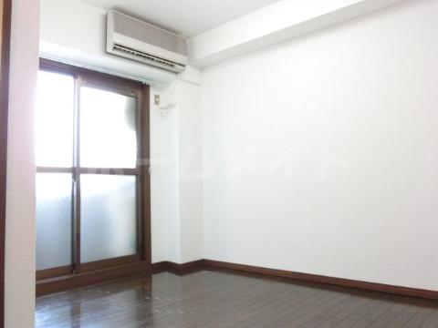 プレアール南春日丘　居室・リビング　洋室