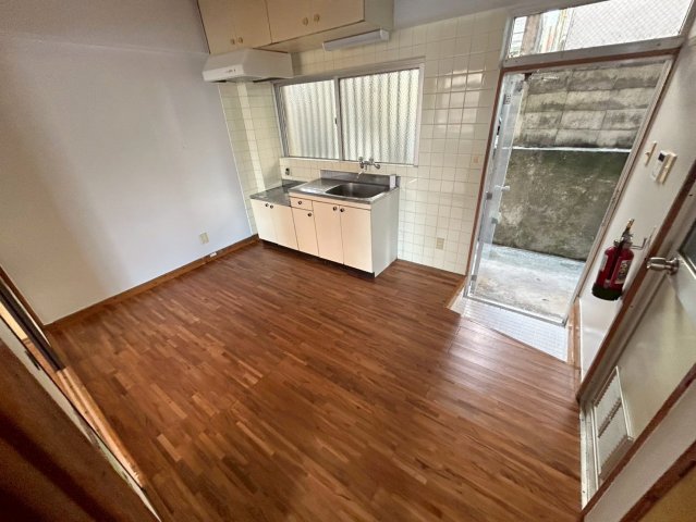 キッチン　コーポ伊佐★那覇市古波蔵エリア