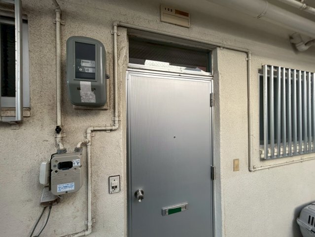 玄関　コーポ伊佐★那覇市古波蔵エリア