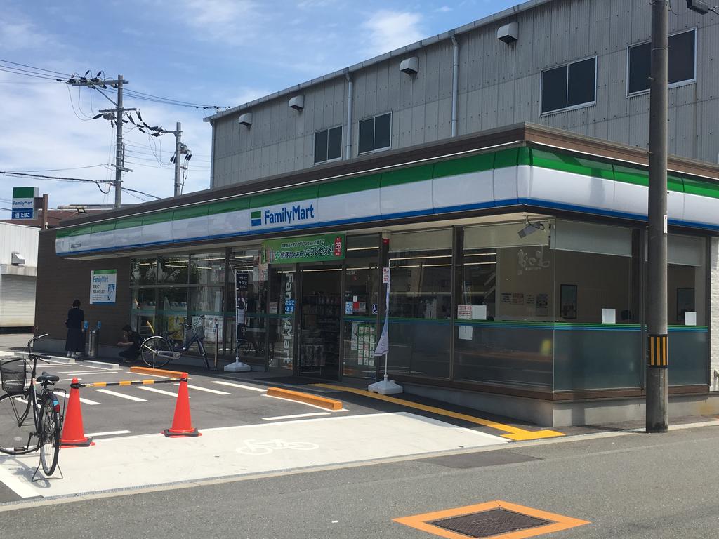 コンビニ　ファミリーマート御幣島二丁目北店（コンビニ）まで220m