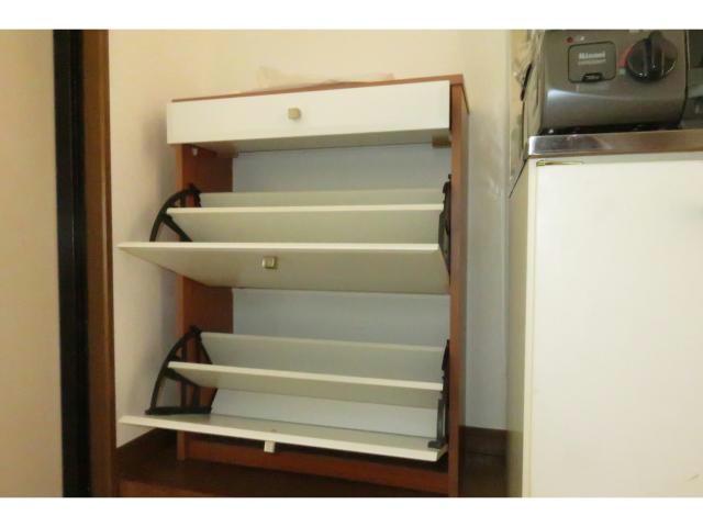 収納　シューズボックス