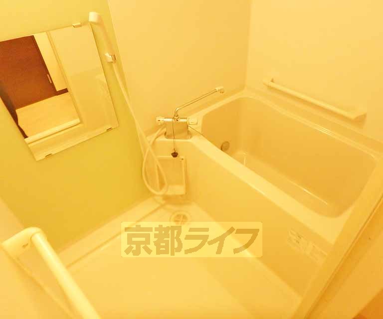 バス・シャワールーム　一日の疲れを癒すバスルーム