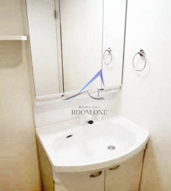 洗面設備　洗面台です。