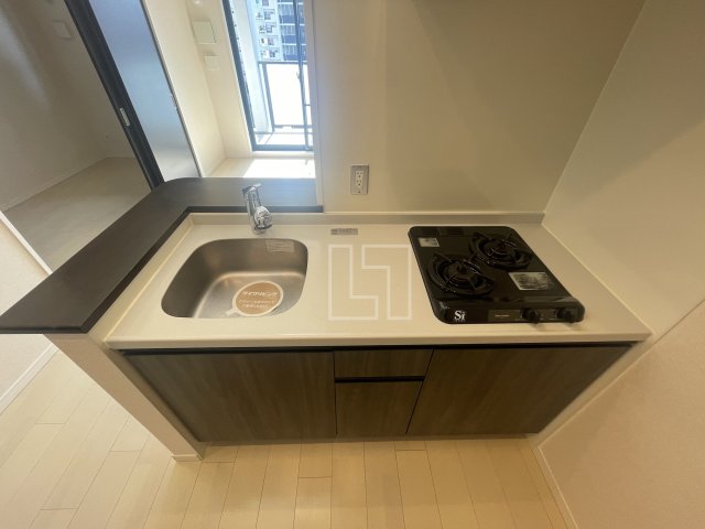 キッチン　LA MAISON VERTE　3口ガスカウンターキッチン