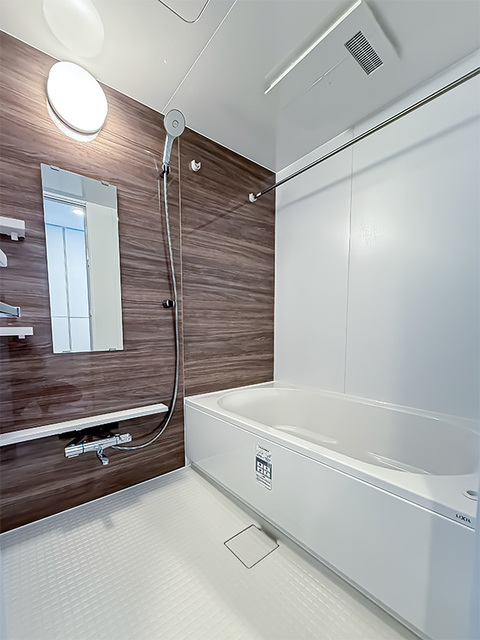 バス・シャワールーム　※写真は同タイプ住戸です。