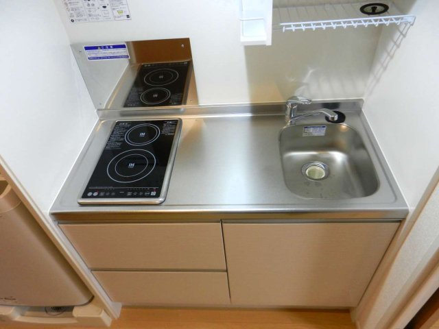 キッチン　一人暮らしにピッタリの機能的なシンク