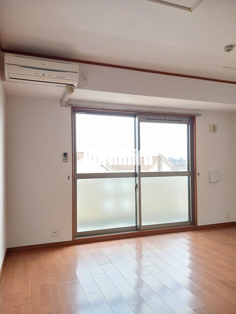 居室・リビング　人気のカウンターキッチン完備のＬＤＫです！