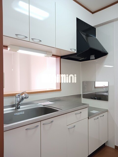 キッチン　人気の対面キッチンを完備しております